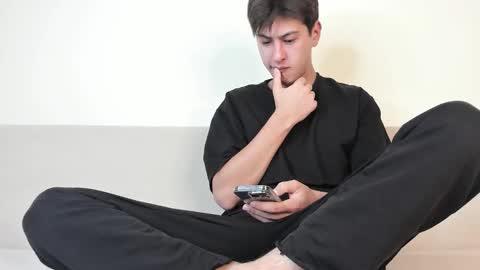 Snapshot of alikuskya chatting on 10.05.25 Dan online show from 10.05.25