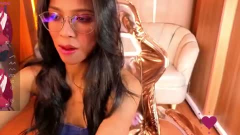 Snapshot of alina_b_ chatting on 06.12.26 alina_b_ online show from 06.12.26