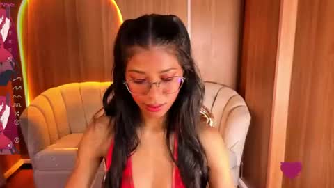 Snapshot of alina_b_ chatting on 06.13.26 alina_b_ online show from 06.13.26