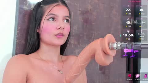 Snapshot of alina_cute18 chatting on 12.15.24 alina online show from 12.15.24