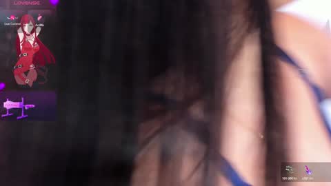 Snapshot of alina_cute18 chatting on 01.10.25 alina online show from 01.10.25