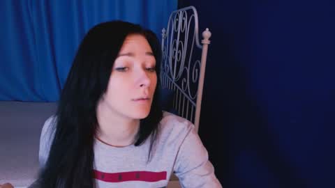 Snapshot of alina_cute_ chatting on 01.17.25 Alina online show from 01.17.25