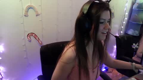 Snapshot of alina_nightshade chatting on 12.24.24 Alina Nightshade online show from 12.24.24