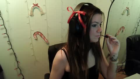 Snapshot of alina_nightshade chatting on 12.28.24 Alina Nightshade online show from 12.28.24