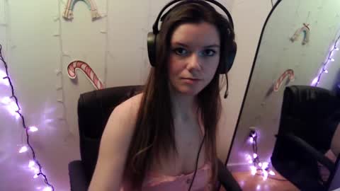 Snapshot of alina_nightshade chatting on 01.01.25 Alina Nightshade online show from 01.01.25