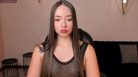 alinakravitz_ online show from 11.07.25