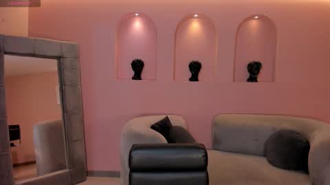 alinakravitz_ online show from 01.14.26