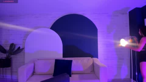 alinakravitz_ online show from 02.12.26