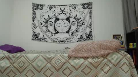 Snapshot of alinawoolf_ chatting on 12.27.24  Ali  online show from 12.27.24