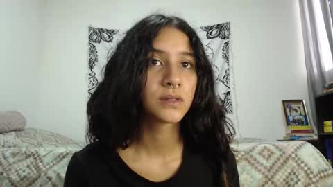 Snapshot of alinawoolf_ chatting on 12.30.24  Ali  online show from 12.30.24