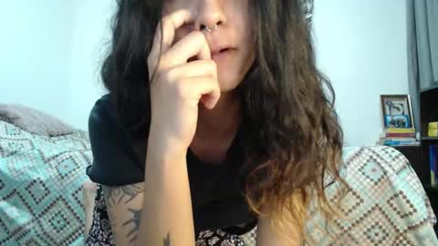 Snapshot of alinawoolf_ chatting on 02.04.25  Ali  online show from 02.04.25