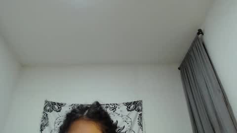 Snapshot of alinawoolf_ chatting on 02.04.25  Ali  online show from 02.04.25