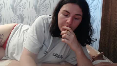 Snapshot of alinaxjames chatting on 06.16.26 AlinaxJames online show from 06.16.26