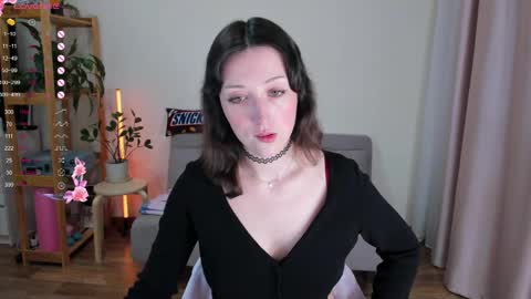 Snapshot of aline_dreamy chatting on 05.21.26 Alya PVT open online show from 05.21.26
