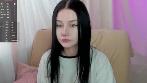 Aline Greeeen online show from 01.30.25