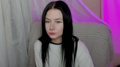 Aline Greeeen online show from 02.04.25