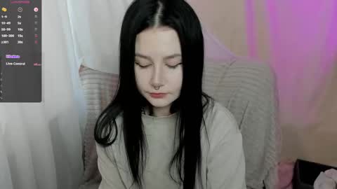 Aline Greeeen online show from 02.18.25