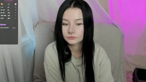 Aline Greeeen online show from 02.18.25