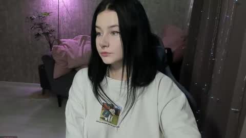 Aline Greeeen online show from 09.18.25