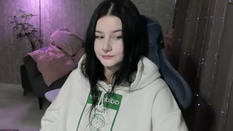 Aline Greeeen online show from 09.27.25