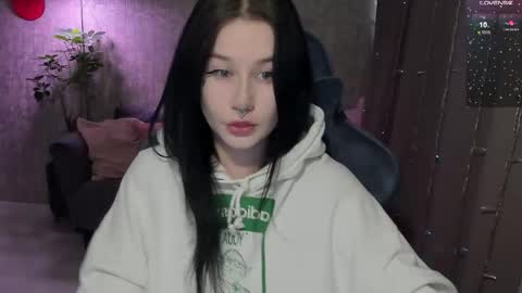 Aline Greeeen online show from 04.10.26