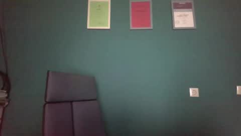 Snapshot of aliprcalica1 chatting on 04.01.26 Chris online show from 04.01.26