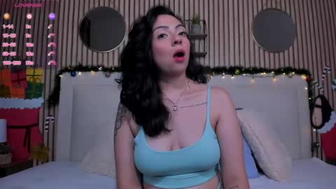 Alejandra online show from 12.21.25