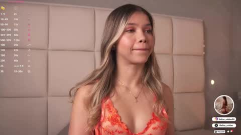 Snapshot of alisa_roldan chatting on 03.08.25 online show from 03.08.25