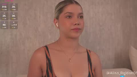 Snapshot of alisa_roldan chatting on 06.26.26 online show from 06.26.26