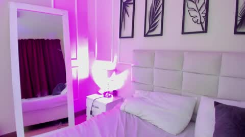     online show from 02.10.25