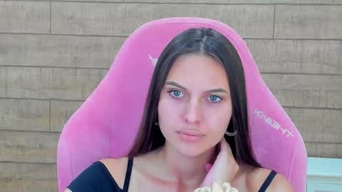 AlisaVersailles online show from 09.23.25