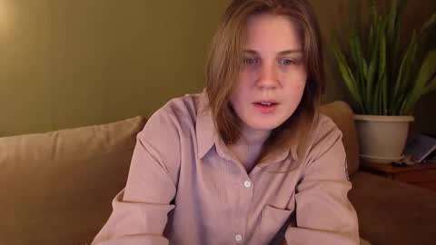 Snapshot of alisaxxxshy chatting on 02.11.25 alisaxxxshy online show from 02.11.25