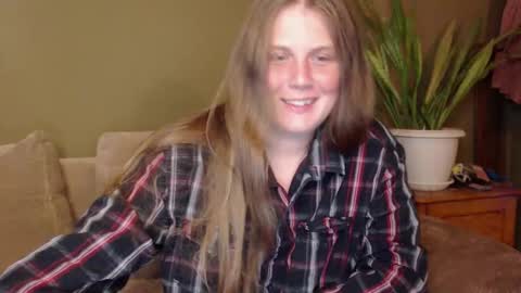 Snapshot of alisaxxxshy chatting on 09.10.25 alisaxxxshy online show from 09.10.25