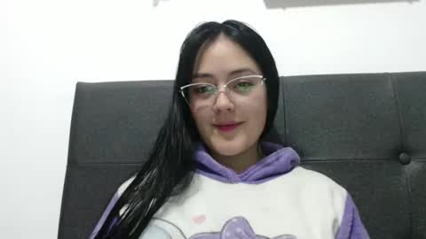 Snapshot of alisha_9997 chatting on 10.12.25 alisha_9997 online show from 10.12.25