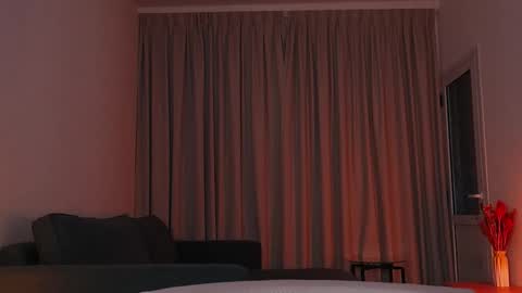 Alison  online show from 12.04.25