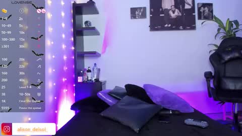 Snapshot of alison_wynter chatting on 10.24.25 alison_wynter online show from 10.24.25