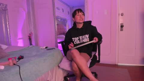 Alison Fishert online show from 01.08.25