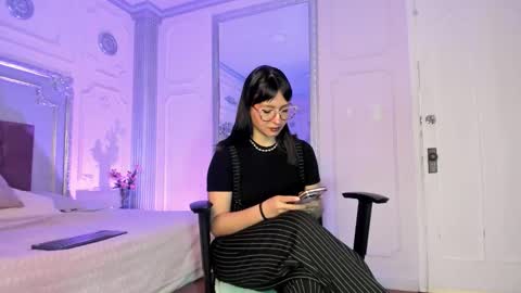 Alison Fishert online show from 11.03.25