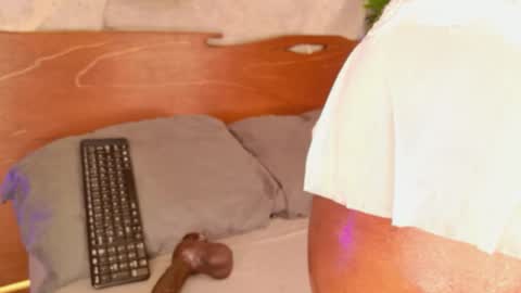 Alison Moon  online show from 03.07.26