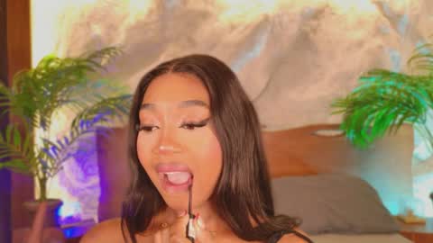 Alison Moon  online show from 03.31.26