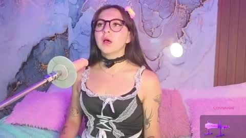 Mia online show from 04.19.26