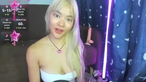 Snapshot of alissa_skyy chatting on 07.17.26 Alissa Sky online show from 07.17.26