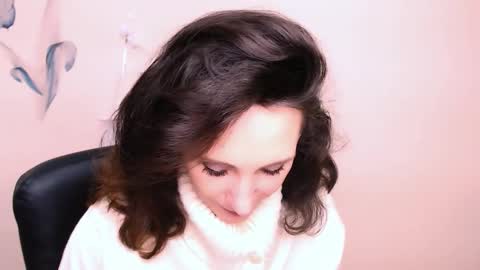 Snapshot of alissajersy_ chatting on 10.28.25 Alissa online show from 10.28.25