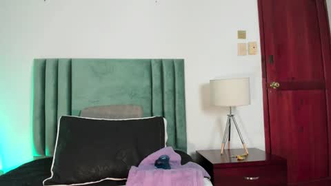 Snapshot of alissanix chatting on 12.07.24 AlissaNix online show from 12.07.24