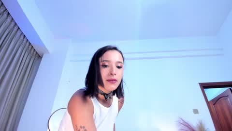 Snapshot of alissanix chatting on 02.04.25 AlissaNix online show from 02.04.25