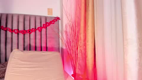 Snapshot of alissanix chatting on 02.16.25 AlissaNix online show from 02.16.25