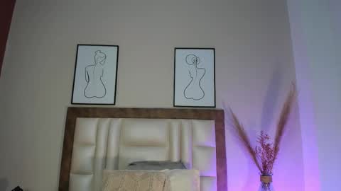 Snapshot of alissanix chatting on 10.15.25 AlissaNix online show from 10.15.25