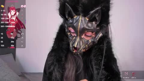 Mara  Isabel online show from 10.31.25