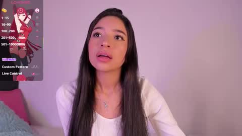 Mara  Isabel online show from 12.18.25