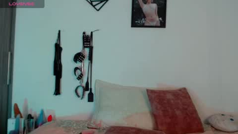 Alisson Beckett online show from 02.25.25